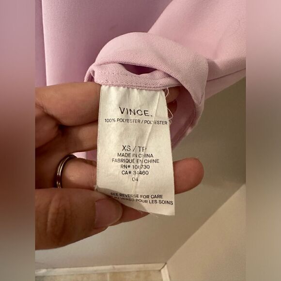 VINCE LAYERED V CREPE BLOUSE Sz XS - Picture 6 of 9